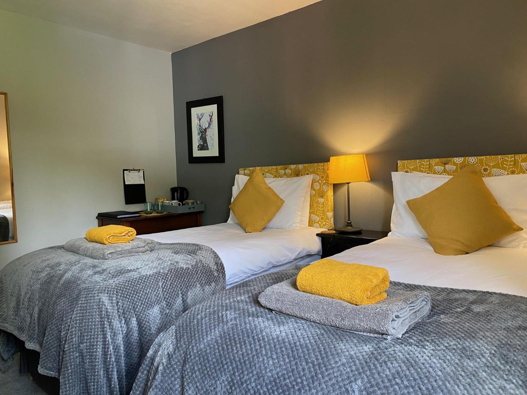 Ardenbeg Hotel Grantown-on-Spey Bagian luar foto